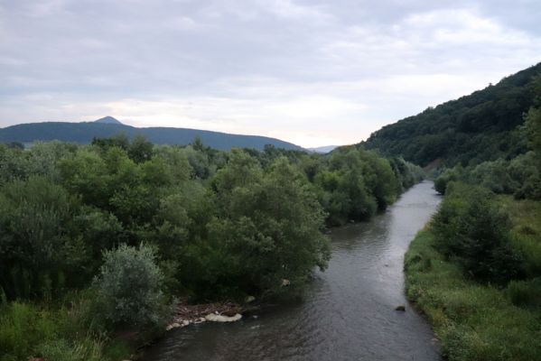 Veľký Šariš, 29.7.2020
Torysa pod Šarišským hradným vrchom. 
Schlüsselwörter: Veľký Šariš Šarišský hradný cyklomost Torysa