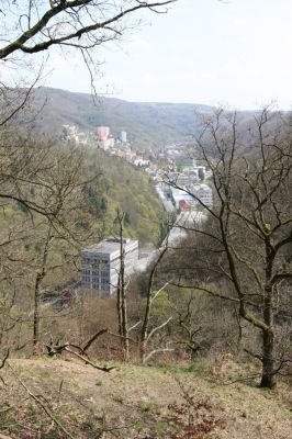 Vranov, 16.4.2015
Kaňon Svitavy - Jelení skok. Pohled na Adamov.
Schlüsselwörter: Vranov Kaňon Svitavy Jelení skok Adamov