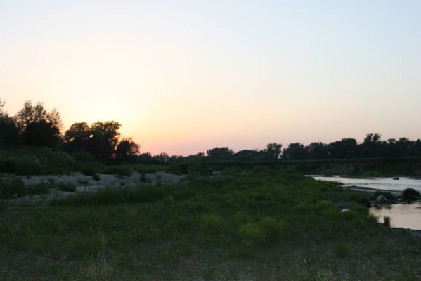 Zabeľków, 1.8.2017
Meandry Odry - štěrkové náplavy.
Mots-clés: Starý Bohumín Zabeľków řeka Odra