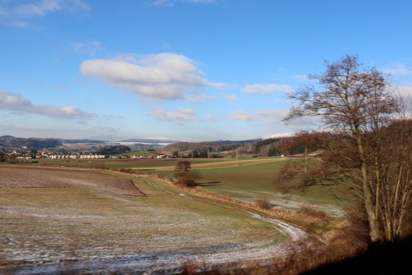 Rtyně v Podkrkonoší, 11.1.2022
Pohled z vlaku na Krkonoše.
Schlüsselwörter: Rtyně v Podkrkonoší Krkonoše