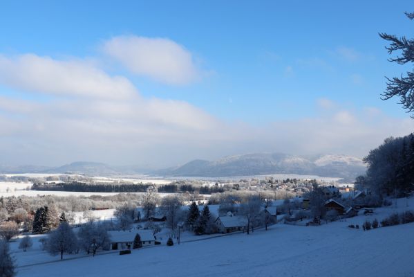 Žacléř, 11.1.2022
Rýchory, pod Boberskou strání. Pohled na Vraní hory.
Mots-clés: Krkonoše Rýchory Žacléř Bobr Vraní hory