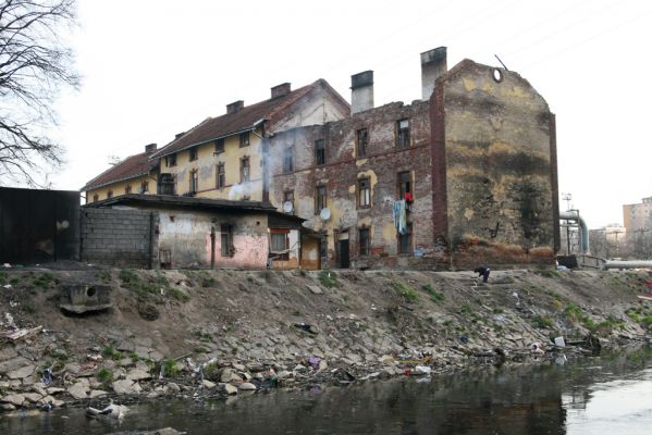 Zvolen, 4.4.2016
Zvolen - cikánská osada u Slatiny.


Klíčová slova: Zvolen cikánská osada Slatina