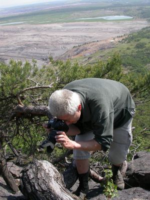 Horní Jiřetín, Jezeří, Jezerka, 8.5.2009
Fotodokumentace biotopů na Jezerce. Zajímavý kontrast království přírody a království lidí.
Klíčová slova: Krušné hory Jezerka Mertlik Dicerca moesta